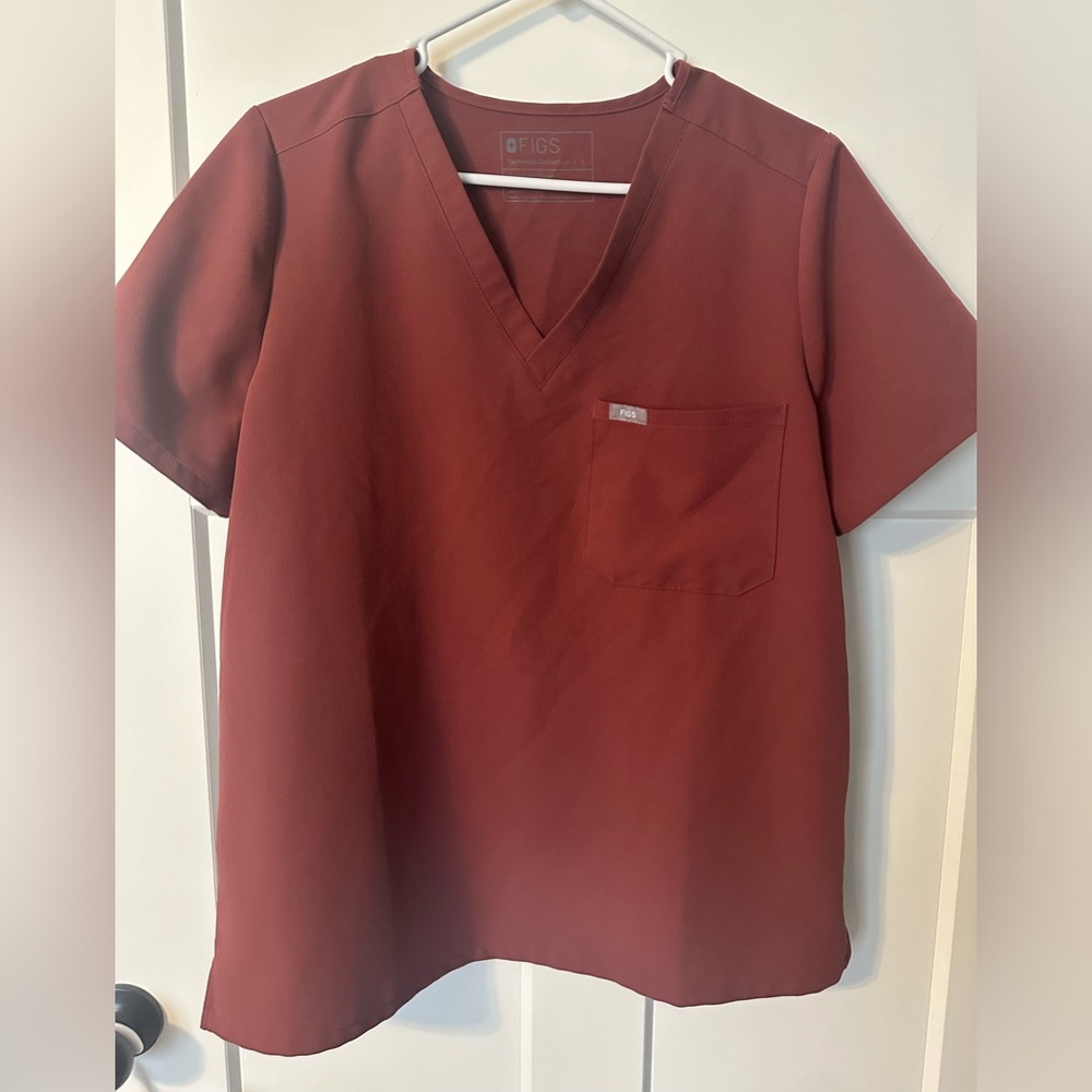 Figs Dark Cherry Caterina scrub top. Discontinued color!